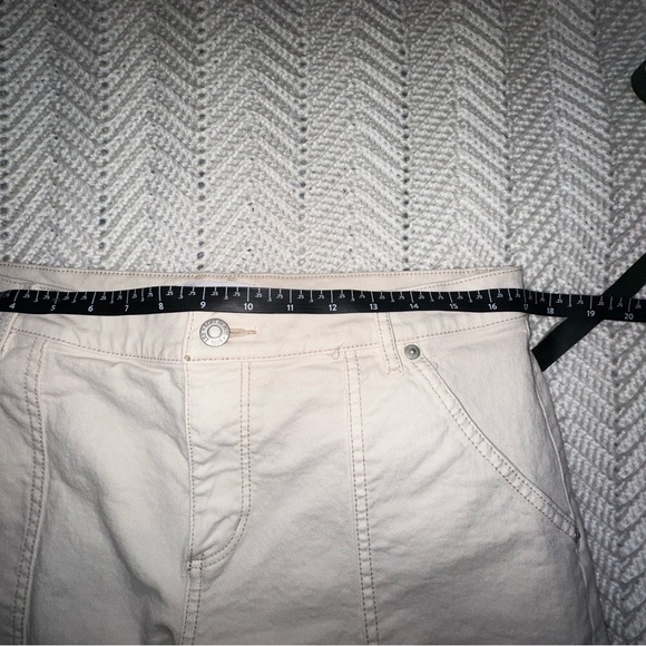 Loft "made and loved" Cream Denim Jeans - Size 30 - Picture 8 of 10